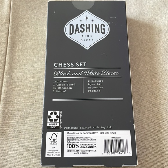 Dashing Chess set new Sealed - Picture 2 of 2